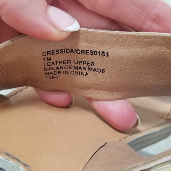 Steve madden tan gold studded sandals - Picture 4 of 6